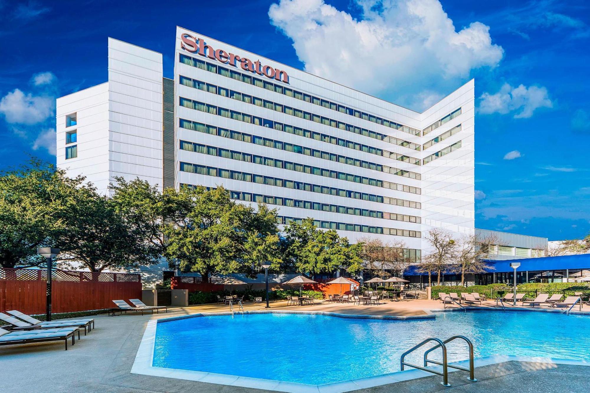 Hotel Sheraton North Houston At George Bush Intercontinental Esterno foto